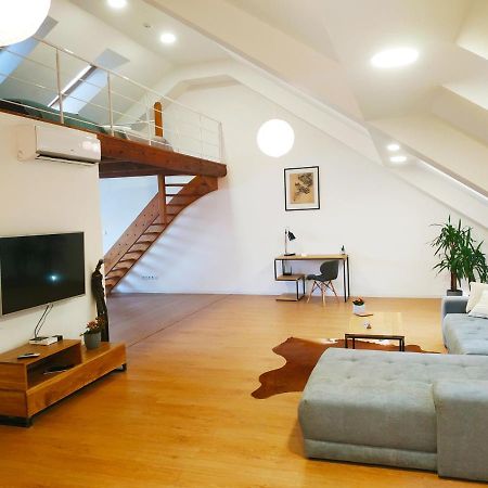Apartament"Nad Niwka 6" Z Zamykanym Bezplatnym Parkingiem Bielsko-Biała Esterno foto